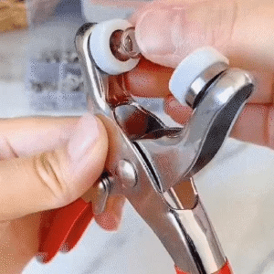 Hand Press Snap Button Kit – 50 Metal Buttons